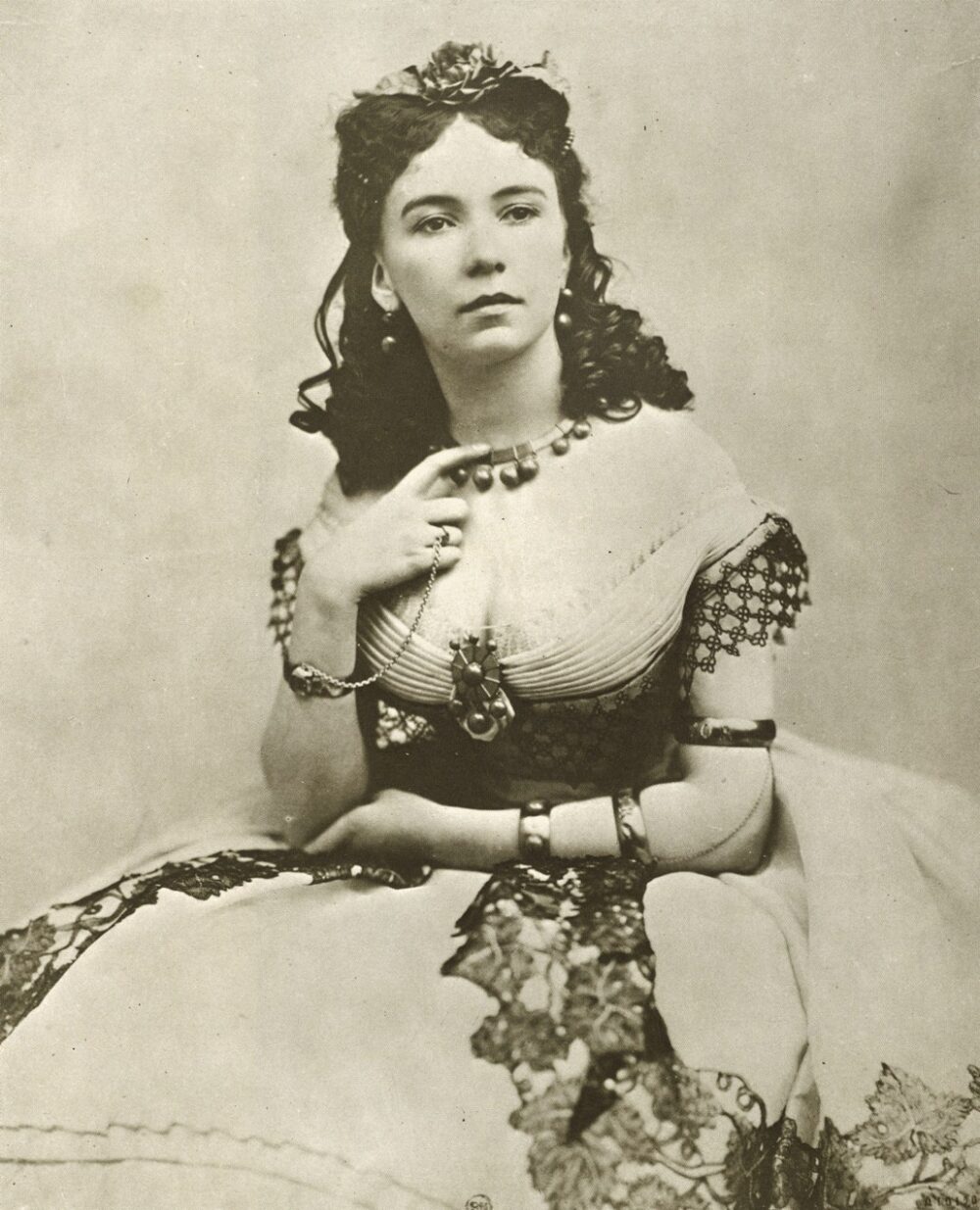 Cora Pearl photographiée par Eugène Disdéri vers 1860