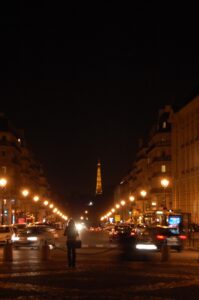 Une de mes premières photos nocturnes pour laquelle j'ai un un coup de coeur. Rien de bien original mais le cœur a ses élans...