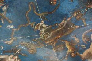 Plafond peint en 1579 par Lorenzo Costa il Giovane dans la salle dite du zodiaque du palais ducal de Mantoue. Au centre, se trouve une figure avec une Lune en diadème probablement assimilable à la Lune elle-même ou la déesse romaine Séléné.